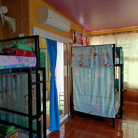 Ruengsrisiri Guesthouse Сукотай Екстериор снимка