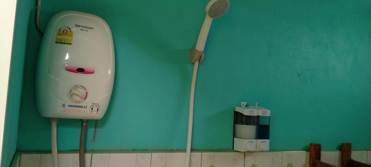 Ruengsrisiri Guesthouse Сукотай Екстериор снимка