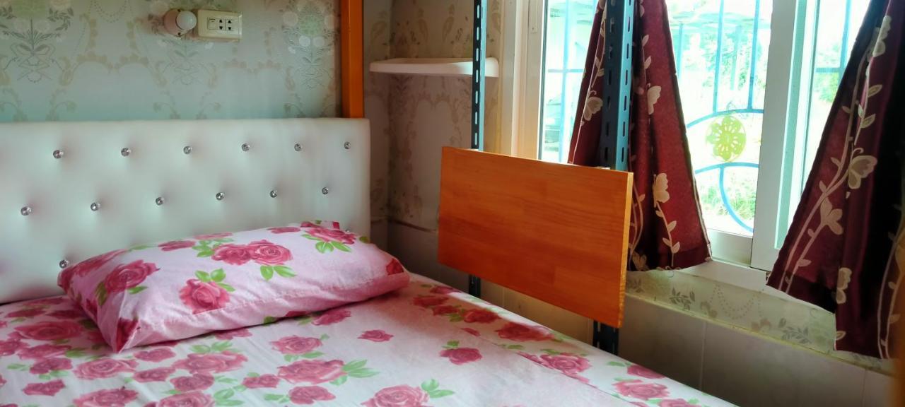 Ruengsrisiri Guesthouse Сукотай Екстериор снимка